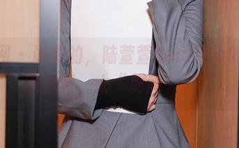 秀人网 – 说真的，陆萱萱cecillia的体操服福利，太“刺激”了吧