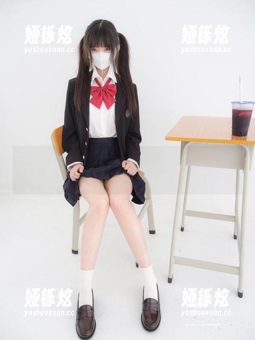紧急企划 - 倒退一下，一只喵喵梓的内衣合集：她的衣橱里都藏了些什么梗
