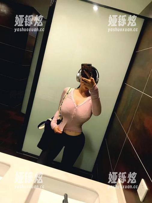 微密圈 - 亮眼高跟鞋与紫色哒豚豚的写真合集，哇，快抓紧我的眼球