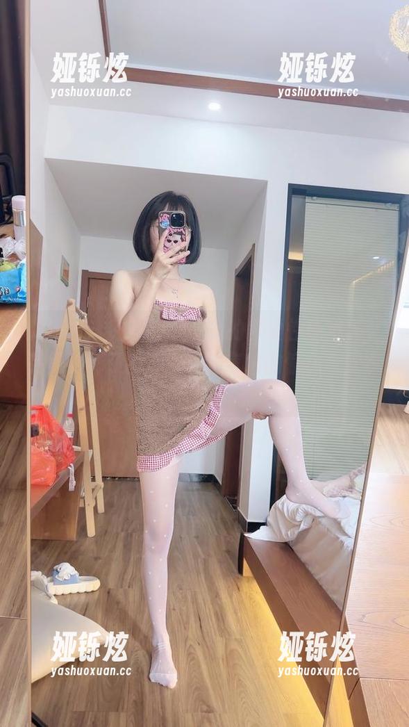 微密圈 - 胜利的小生活的可爱性感写真，完美诠释了我心中无法言喻的偏执与欣赏！