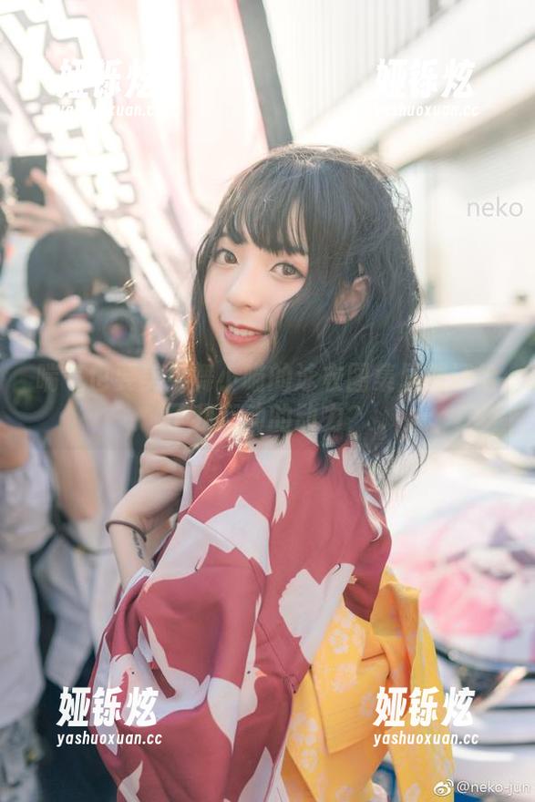 喘气也要美！舞小喵的泳衣图集居然还给了我运动的动力？