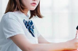 菠萝社 – 柳侑绮的美足写真，资源都有点让人捉急哦。