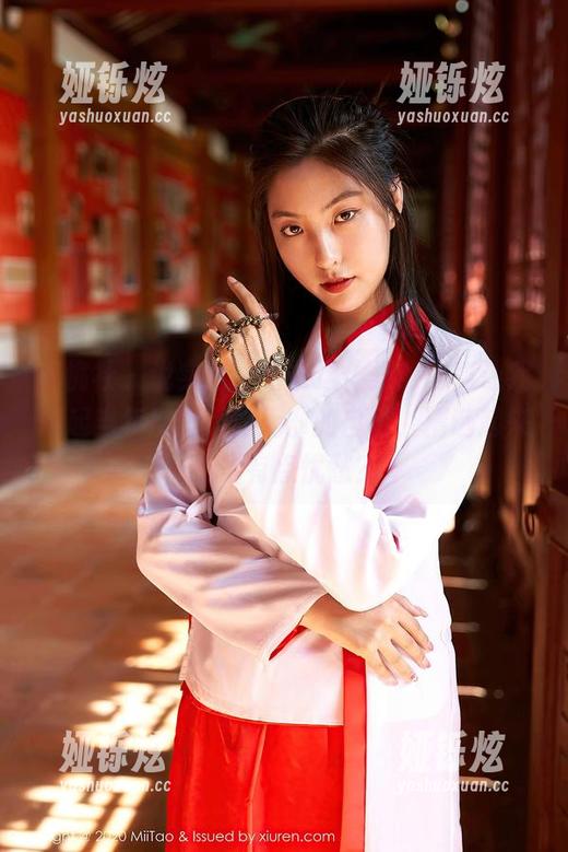 蜜桃社 - 说实话，结衣这体操服写真让我想起当年那个天真无邪的自己，精选起来感觉有点忧愁？