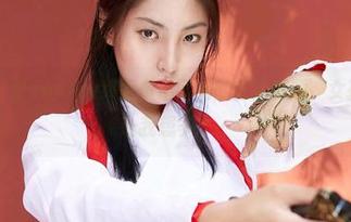蜜桃社 – 雪梨sherry终于拿出了她的私拍资源，女孩们的姿势让我想多了…