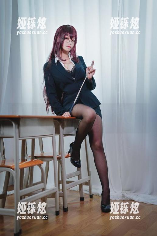 原图直击心灵，蜜汁猫裘的兔女郎新作，让我们聊聊吧？