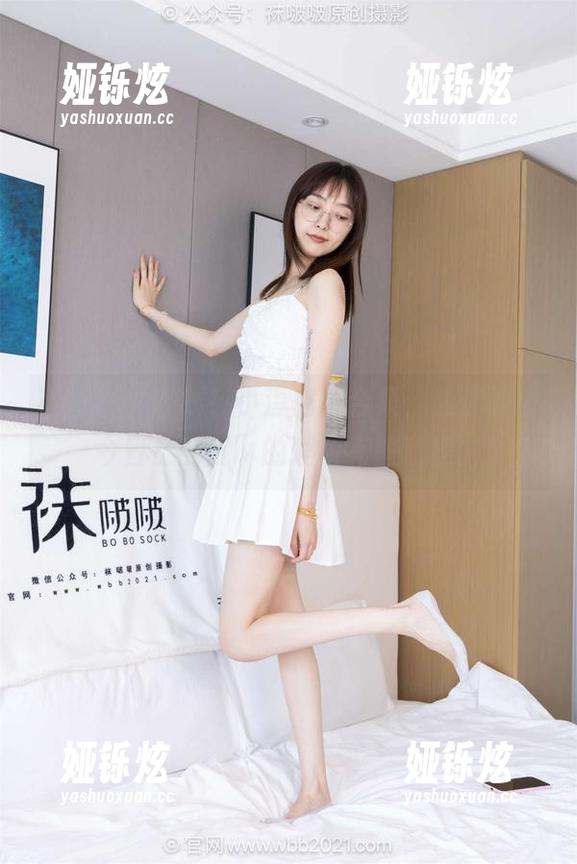 袜啵啵 - 在线！小淳自拍合集，让你对“今日份的我”的理解有些动摇。