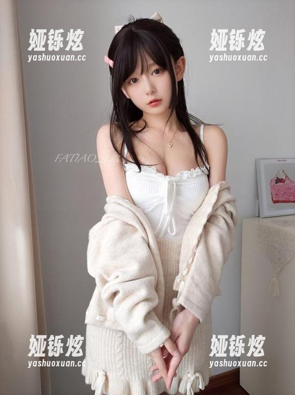 迷之呆梨，幽灵娘写真，万圣节高级感满分少一些套路。