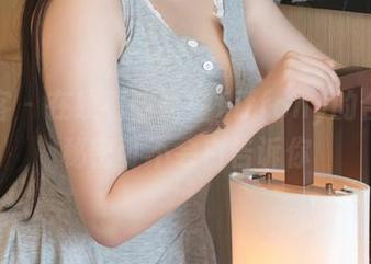 青豆客 – 在线看陈嘉嘉Tiffany的合集，秘密可不会白告诉你