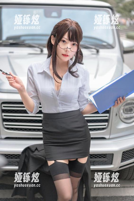 课室制服图包–就问你被香草喵露露惊艳到没？
