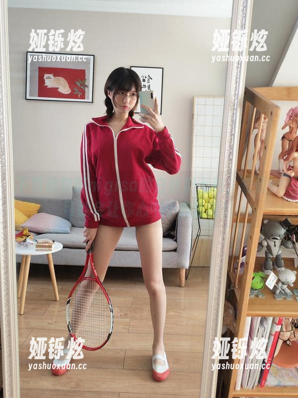 下载魔物喵nigisa的白丝护士包，警告：可能会让你心中小鹿乱撞！