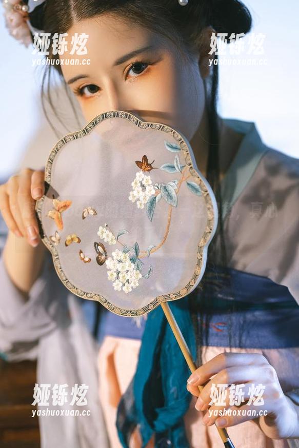 鹿八岁baby的婚纱合集—这视角，真心绝了！